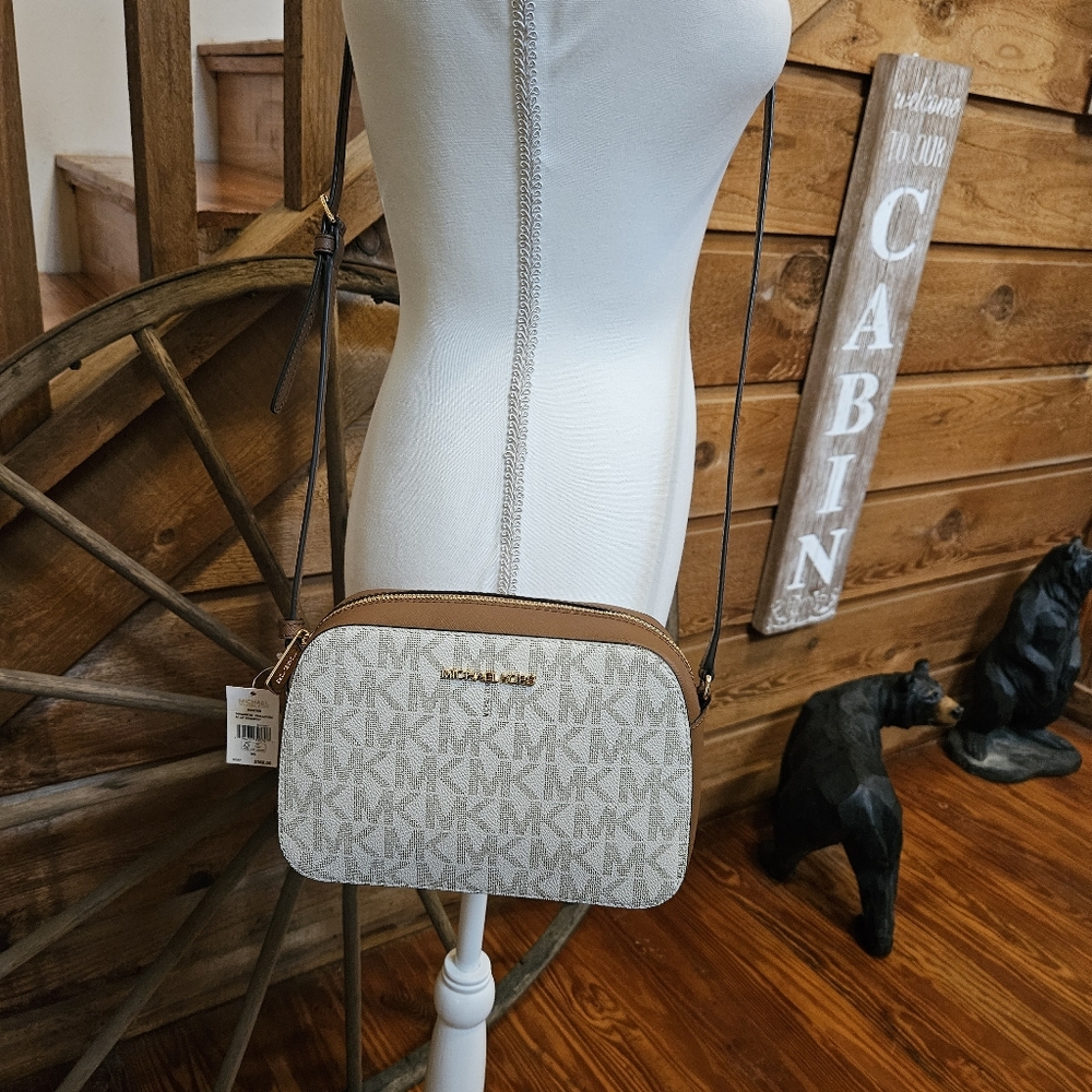 Michael Kors Vanilla Crossbody Bag - Picture 6 of 8